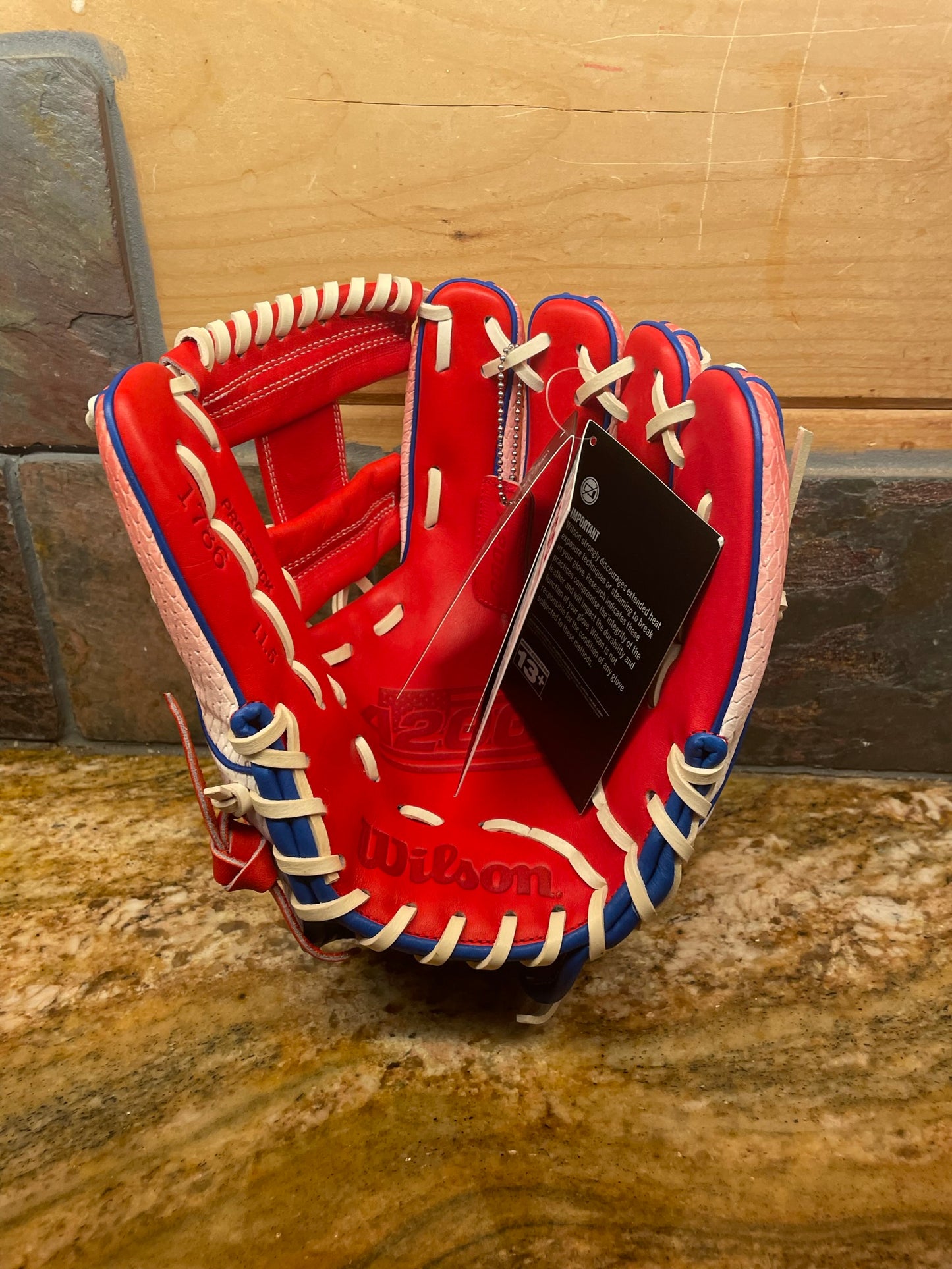 Wilson Independence Online Exclusive A2000 11.5"