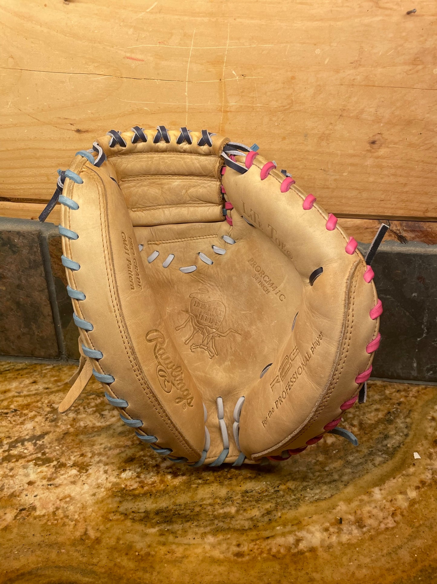 Full Baseball Glove Relace and Cleaning (Catchers and 1st Base)