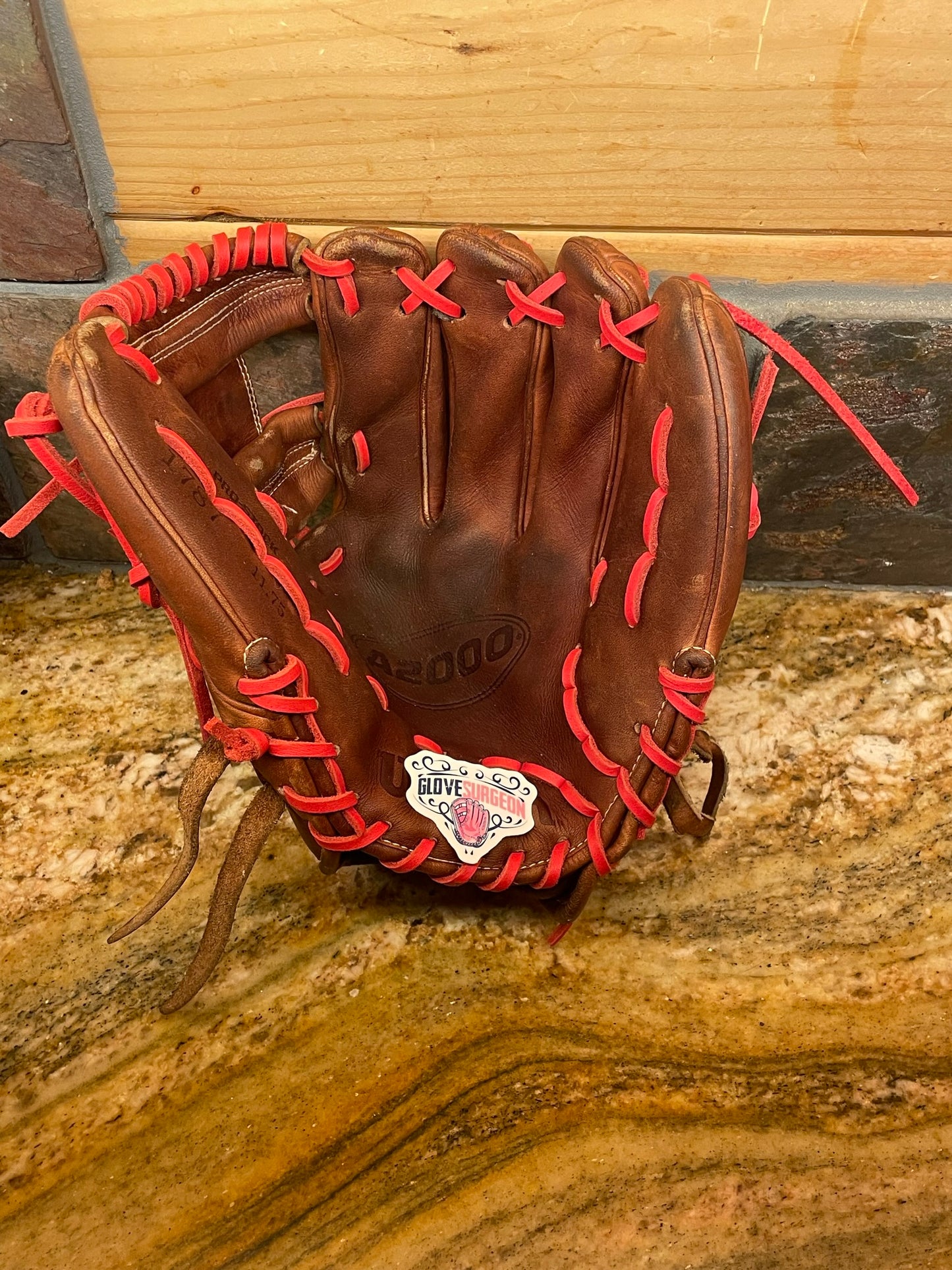 Full Baseball Glove Relace and Cleaning (Fielder and Trapeze)