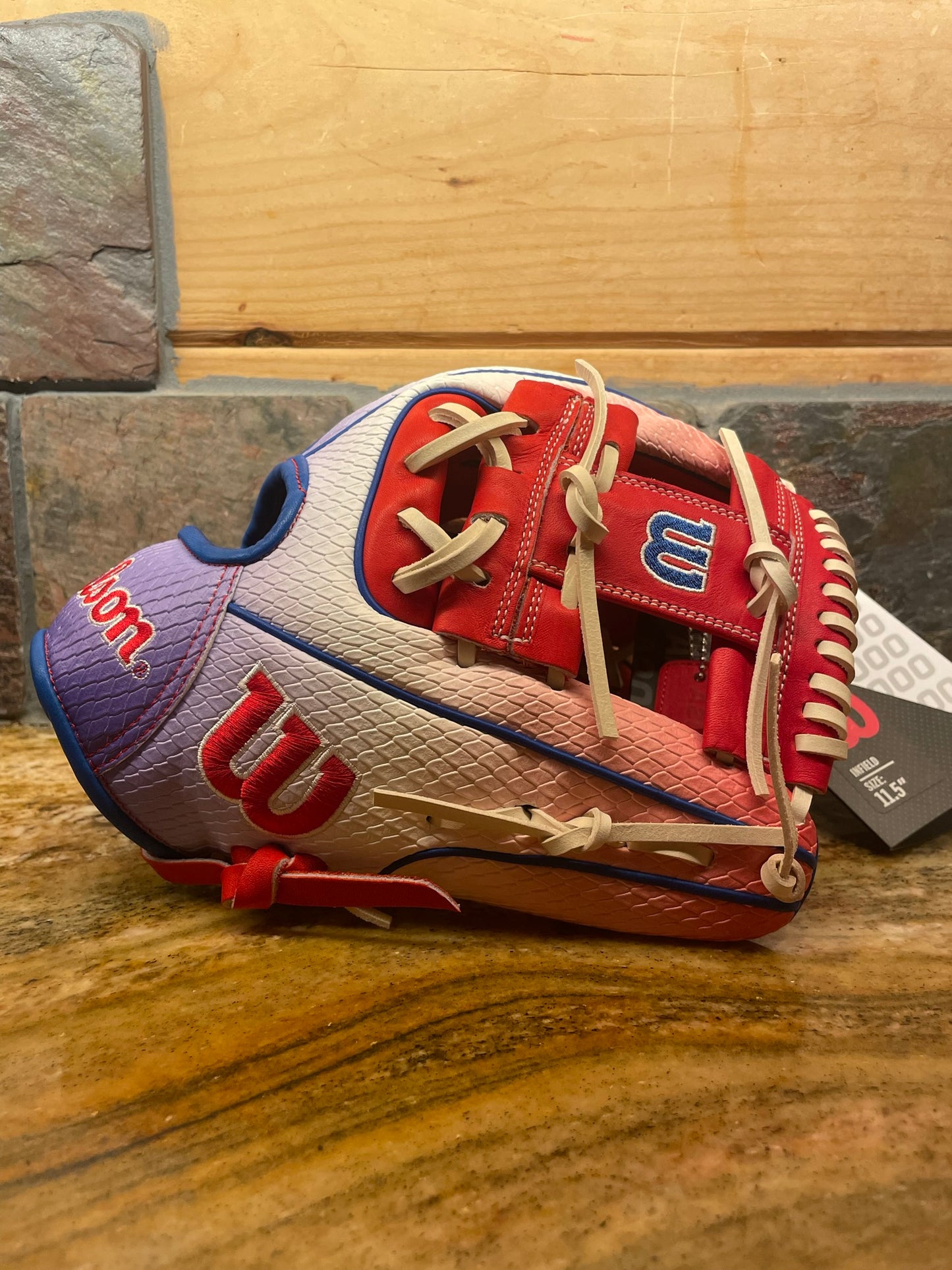 Wilson Independence Online Exclusive A2000 11.5"