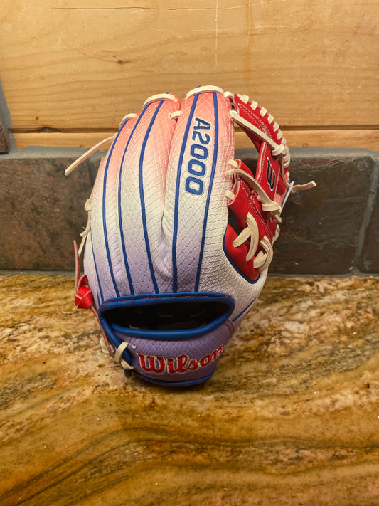 Wilson Independence Online Exclusive A2000 11.5"