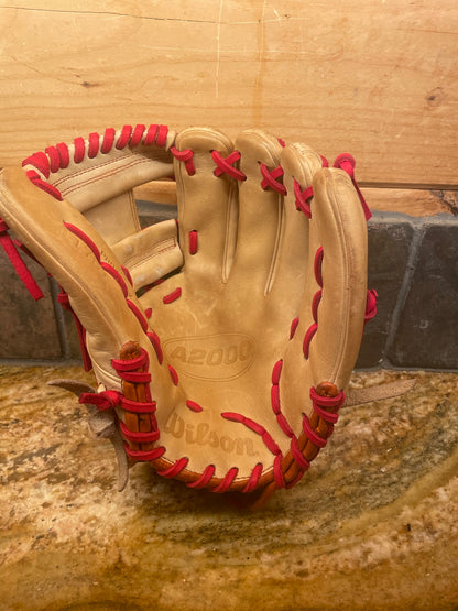 Full Baseball Glove Relace and Cleaning (Fielder and Trapeze)